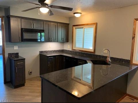 443 Maple Ave, Berea, OH 44017 photo 4