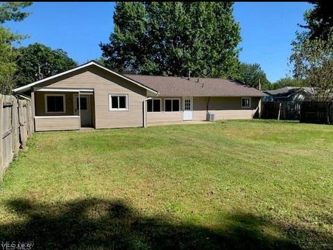 443 Maple Ave, Berea, OH 44017 photo 2