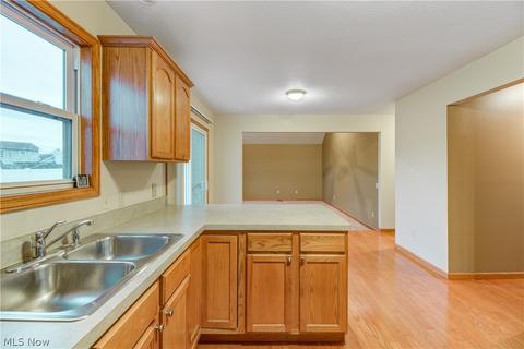 408 Alexis Dr, Elyria, OH 44035 photo 14