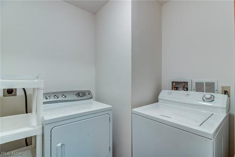 408 Alexis Dr, Elyria, OH 44035 photo 20