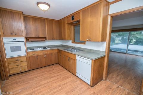 243 Wayne Dr, Berea, OH 44017 photo 7