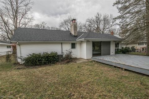 243 Wayne Dr, Berea, OH 44017 photo 15