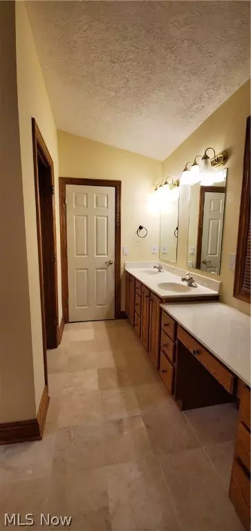 6930 Buckhorn Dr NW, Canton, OH 44708 photo 22
