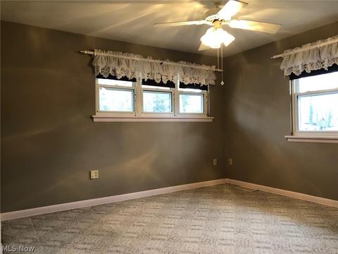 2000 N Cross St, Dover, OH 44622 photo 9