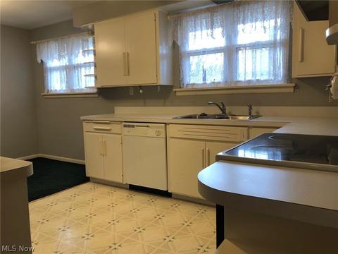 2000 N Cross St, Dover, OH 44622 photo 5