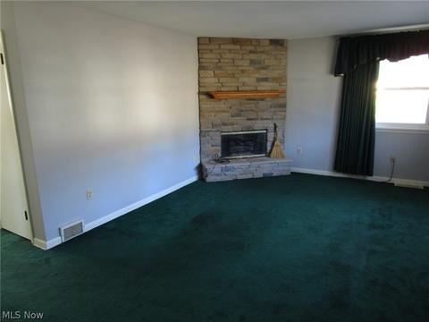 2000 N Cross St, Dover, OH 44622 photo 3