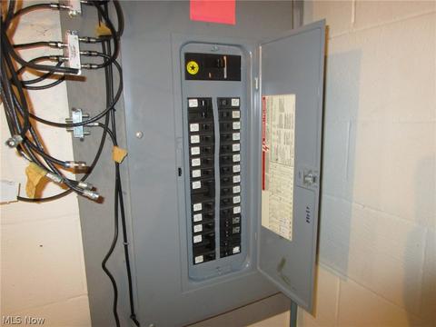 2000 N Cross St, Dover, OH 44622 photo 16