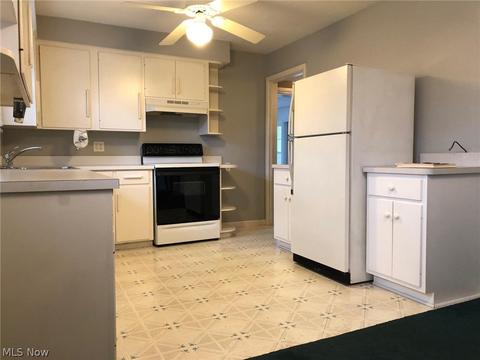 2000 N Cross St, Dover, OH 44622 photo 4