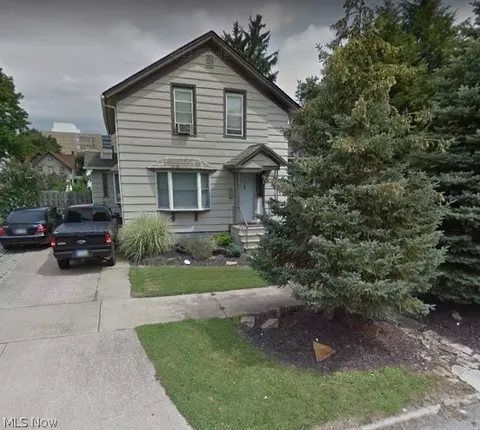 317 5th St, Elyria, OH 44035 photo 1