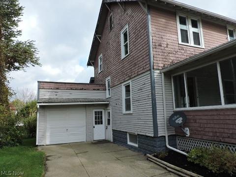 1951 E 44th St, Ashtabula, OH 44004 photo 2