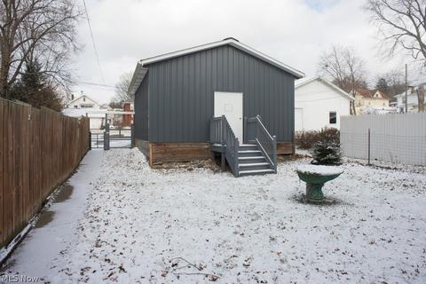 228 Spring St, Wooster, OH 44691 photo 3