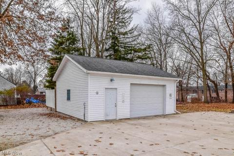 1801 Broad Ave NW, Canton, OH 44708 photo 2