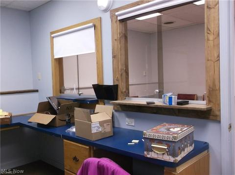 2007 E Wheeling Ave, Cambridge, OH 43725 photo 9