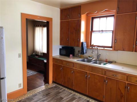 150 Longfellow St, Elyria, OH 44035 photo 7