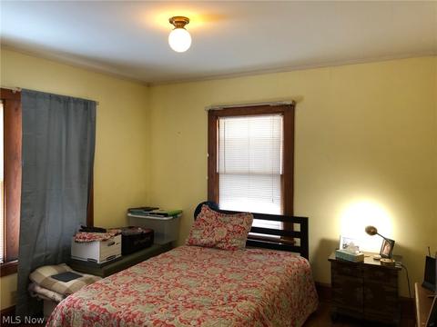 150 Longfellow St, Elyria, OH 44035 photo 9