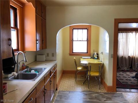 150 Longfellow St, Elyria, OH 44035 photo 6