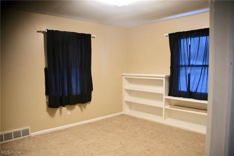 1026 Union Ave, Ashtabula, OH 44004 photo 4