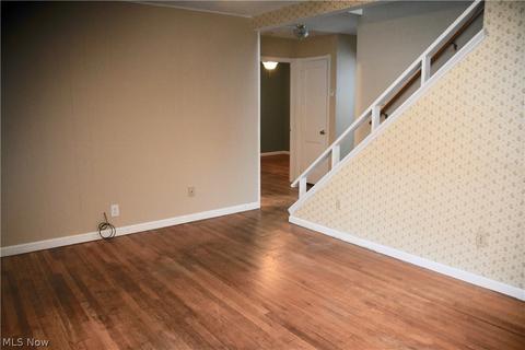 1026 Union Ave, Ashtabula, OH 44004 photo 2