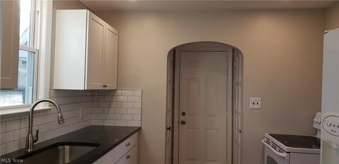 6397 Ridge Rd, Parma, OH 44129 photo 3