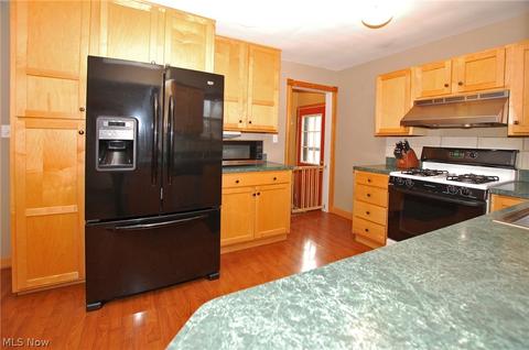 2428 Keystone Rd, Parma, OH 44134 photo 4