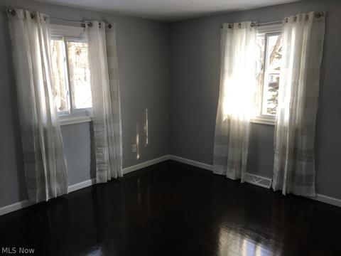 7104 Murray Ridge Rd, Elyria, OH 44035 photo 9