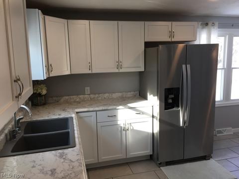 7104 Murray Ridge Rd, Elyria, OH 44035 photo 24