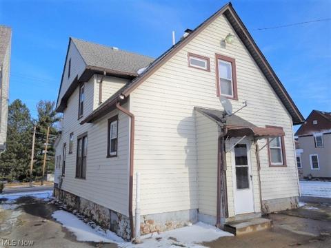 3235 Lake Ave, Ashtabula, OH 44004 photo 6