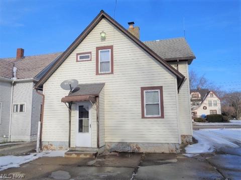 3235 Lake Ave, Ashtabula, OH 44004 photo 5