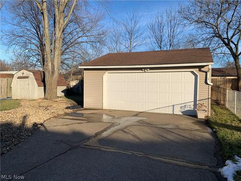 747 Abbe Rd N, Elyria, OH 44035 photo 31