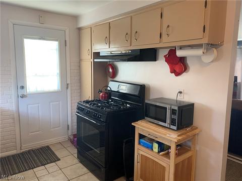 747 Abbe Rd N, Elyria, OH 44035 photo 6