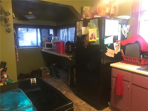 5522 Adams Ave, Ashtabula, OH 44004 photo 3
