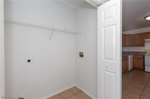 577 Thayer St, Akron, OH 44310 photo 14