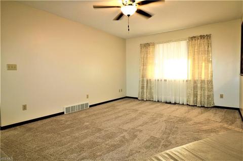 9 Prospect St, Monroeville, OH 44847 photo 3