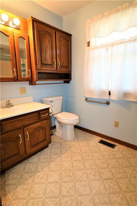 9 Prospect St, Monroeville, OH 44847 photo 9