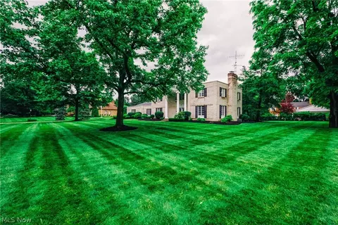 1720 Dunbarton Ave NW, Canton, OH 44708 photo 2