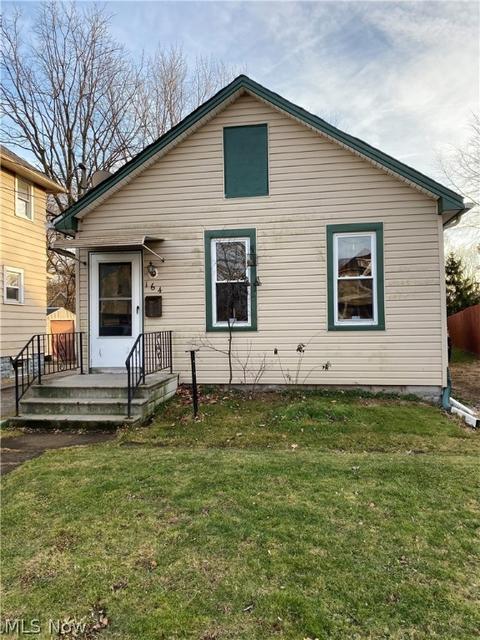 164 Bath St, Elyria, OH 44035 photo 2