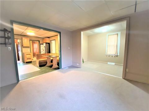 164 Bath St, Elyria, OH 44035 photo 8