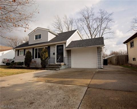 753 Abbe Rd N, Elyria, OH 44035 photo 2