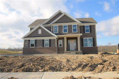 586 Beljon Ln, Aurora, OH 44202 photo 1
