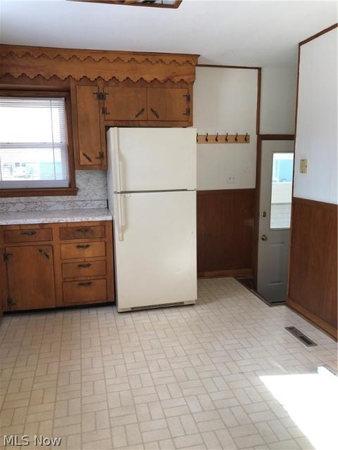2112 Millers Ave, Belpre, OH 45714 photo 24