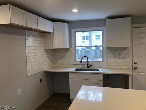 1834 E 37th St, Lorain, OH 44055 photo 12