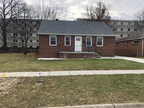 1834 E 37th St, Lorain, OH 44055 photo 4