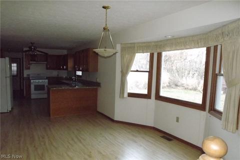 6445 State Rd, Parma, OH 44134 photo 10