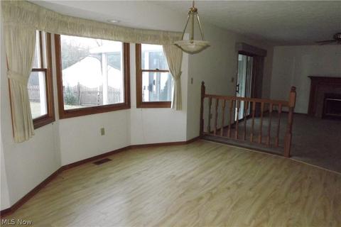 6445 State Rd, Parma, OH 44134 photo 11