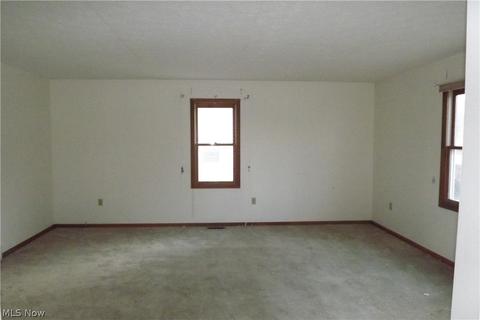 6445 State Rd, Parma, OH 44134 photo 2