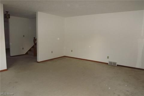 6445 State Rd, Parma, OH 44134 photo 3