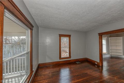 298 Julien Ave, Akron, OH 44310 photo 13