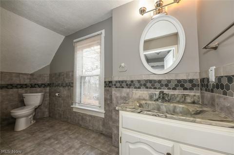 298 Julien Ave, Akron, OH 44310 photo 19