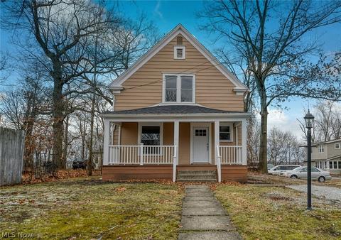 298 Julien Ave, Akron, OH 44310 photo 1