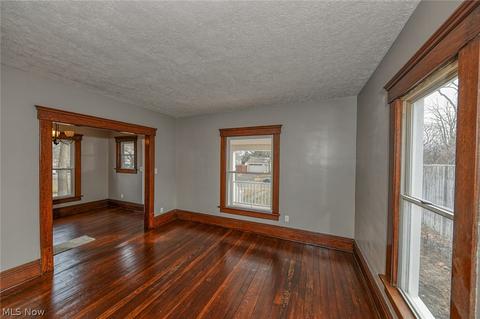 298 Julien Ave, Akron, OH 44310 photo 11